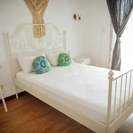 Homestay Parva Port Alacati