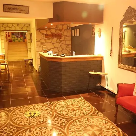 Homestay Parva Port
