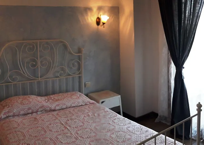 Parva Port 홈스테이 알라카티