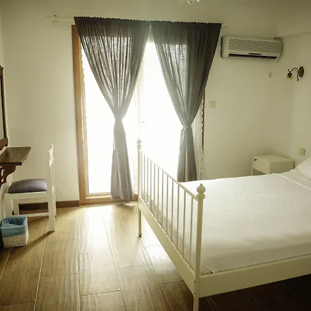 Parva Port Gazde/Camere de închiriat Alacati