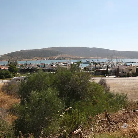 Quarto em Acomodações Particulares Parva Port Alacati